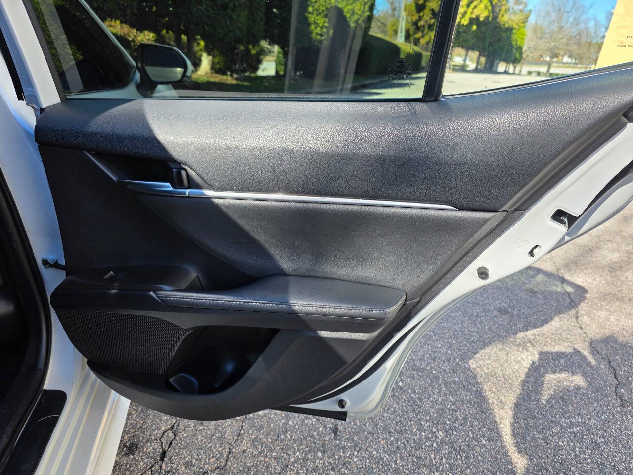 Used 2022 Toyota Camry XSE image 28