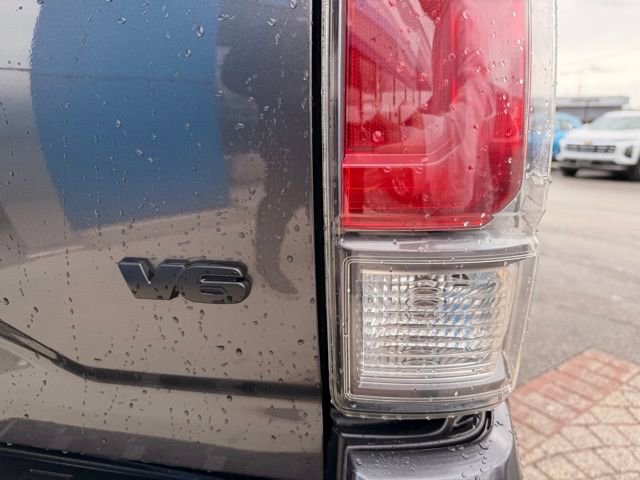 Used 2020 Toyota Tacoma TRD Sport image 9