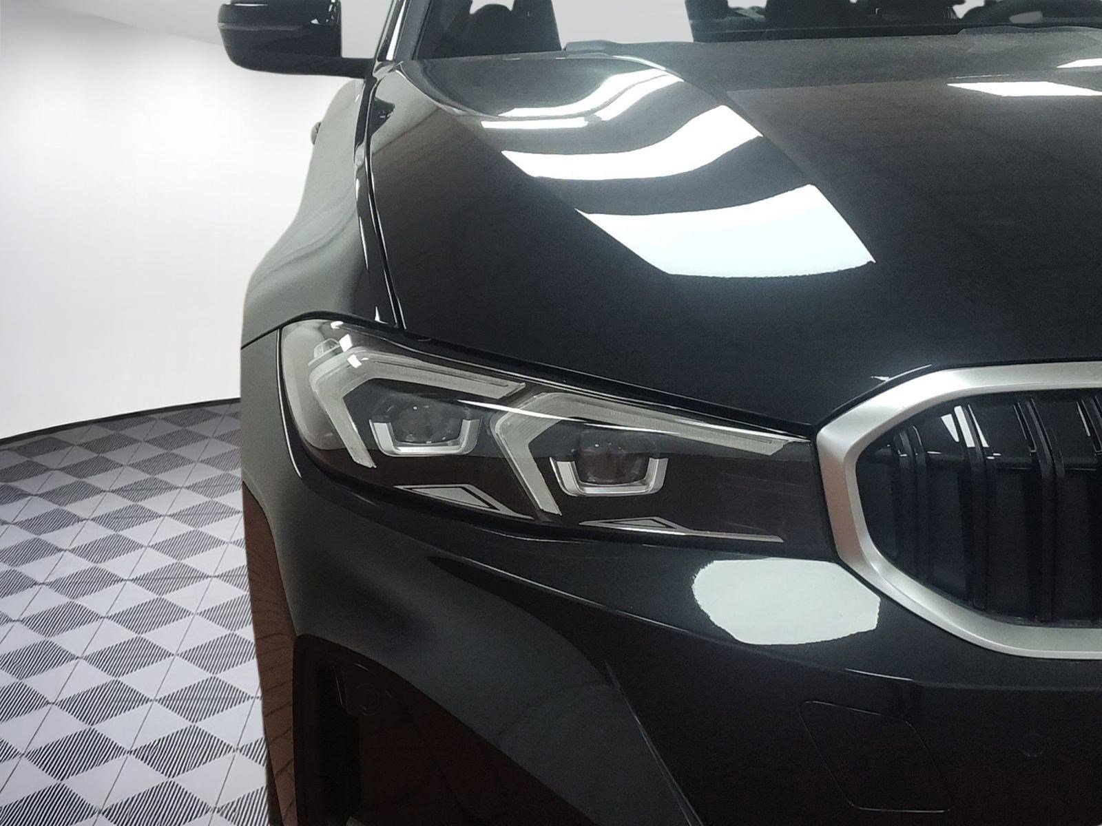 New 2026 BMW 330i xDrive Sedan w/ Premium Package image 9