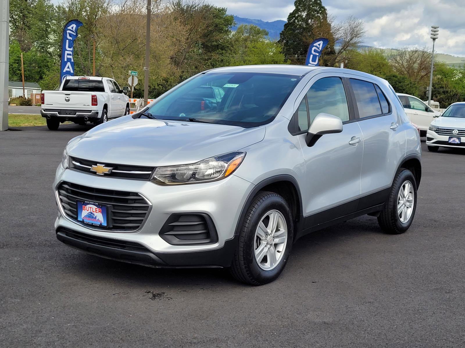 Used 2021 Chevrolet Trax LS w/ Tint and Cruise Package AWD/4WD image 1