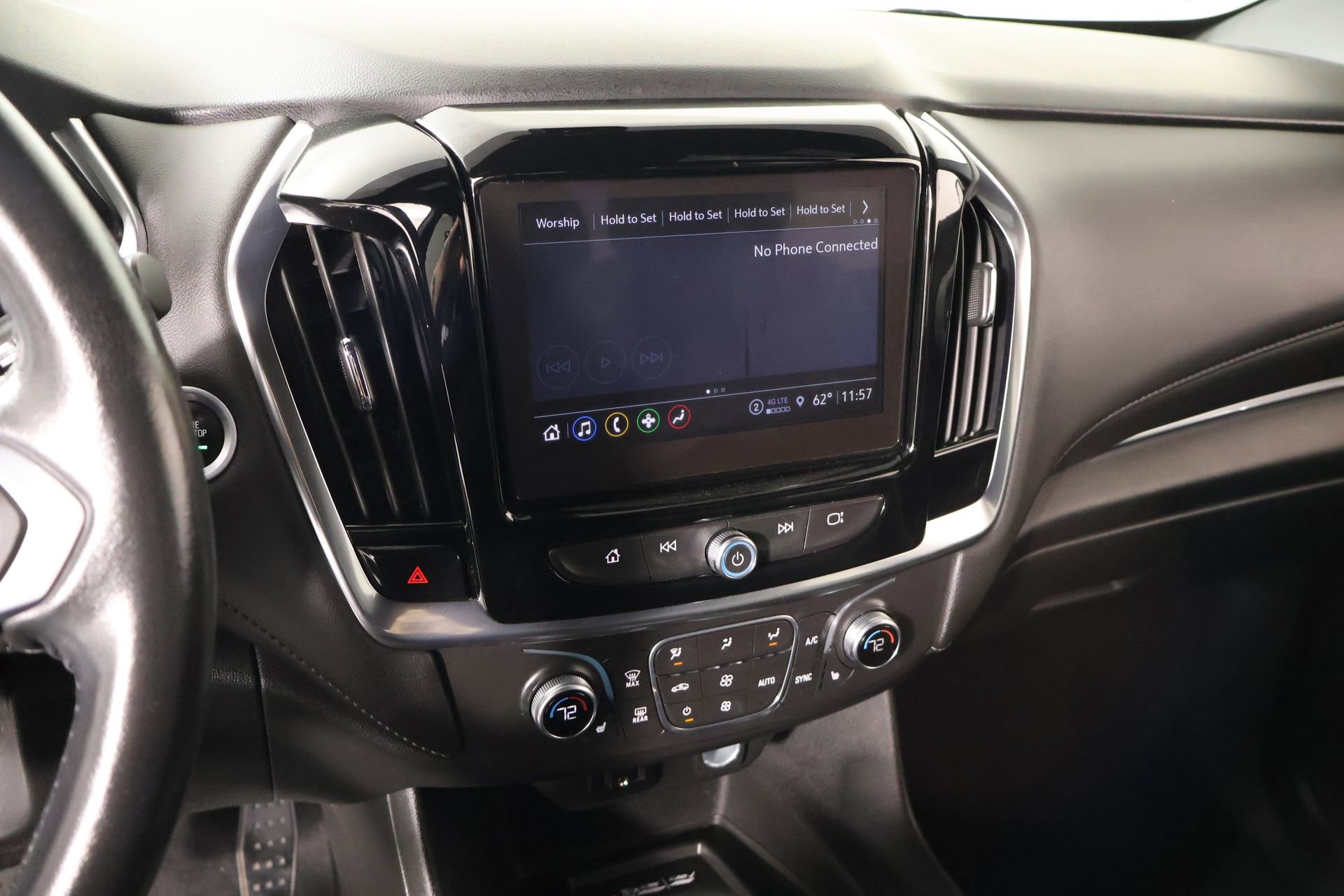 Used 2022 Chevrolet Traverse LT FWD image 5