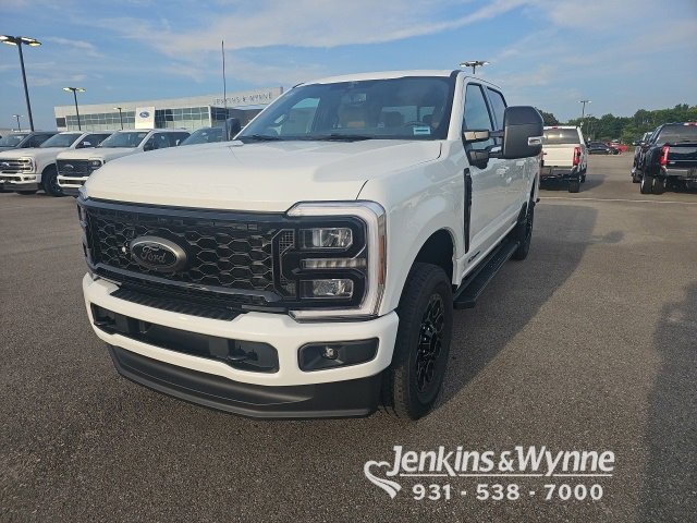 New 2025 Ford F350 Lariat w/ Black Appearance Package
