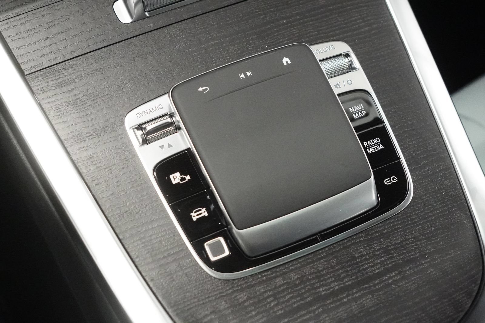 New 2027 Mercedes-Benz G 580 e image 30