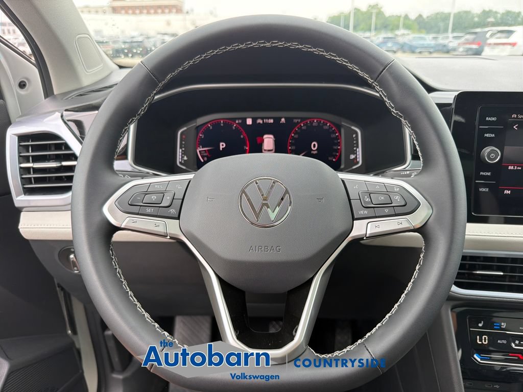 New 2026 Volkswagen Taos SEL AWD/4WD image 11