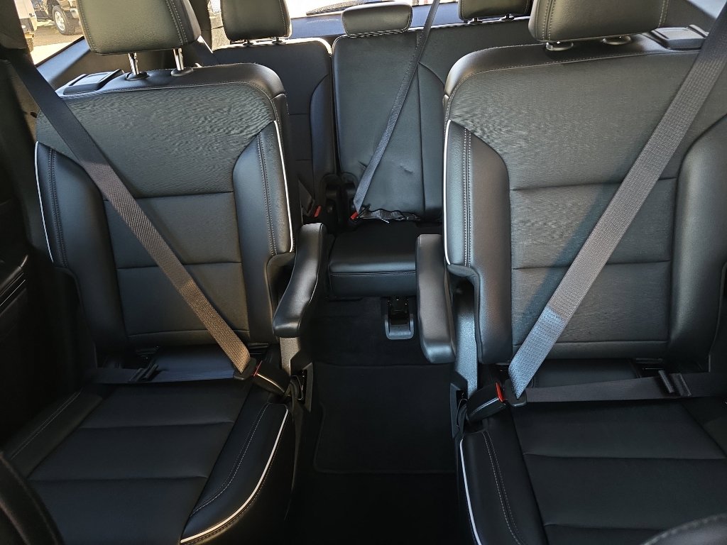 Used 2025 Buick Enclave Preferred image 32