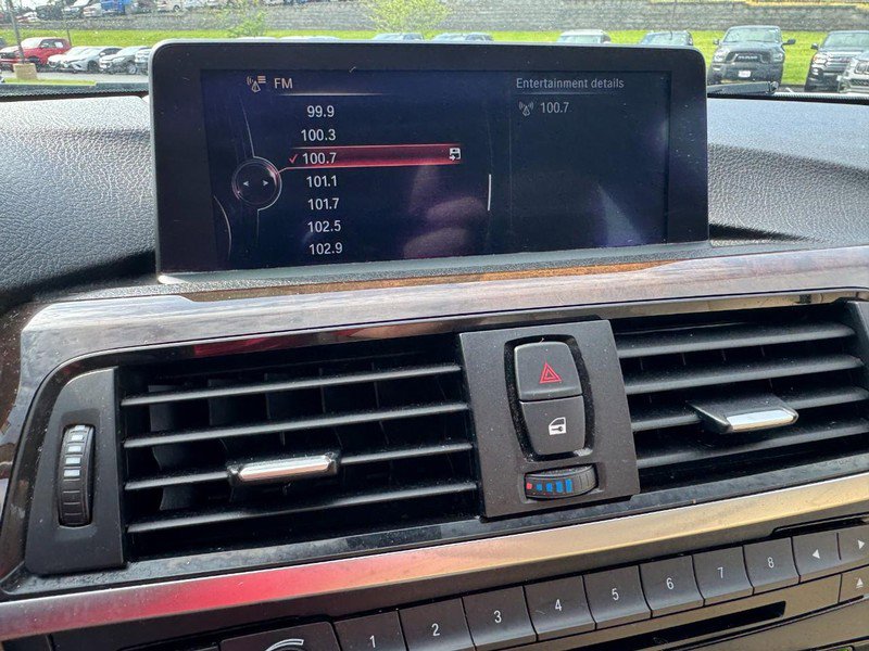 Used 2015 BMW 320i xDrive Sedan image 21