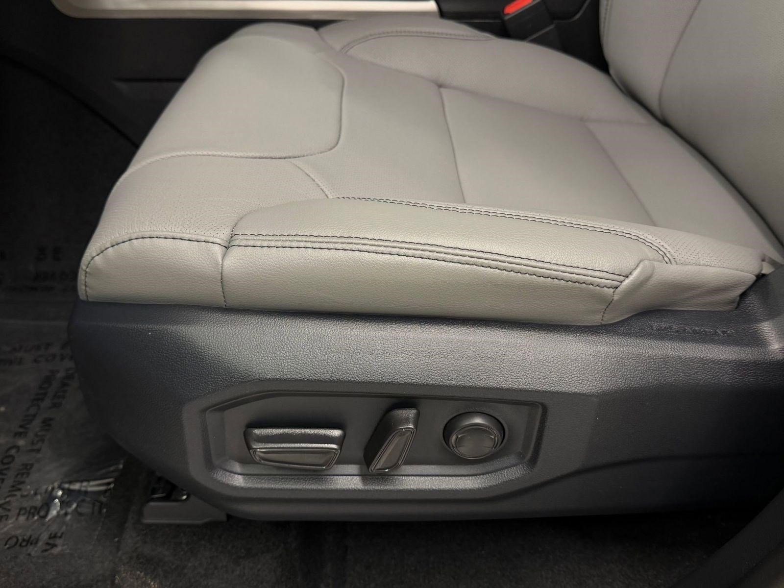 New 2026 Toyota Tundra SR AWD/4WD image 12