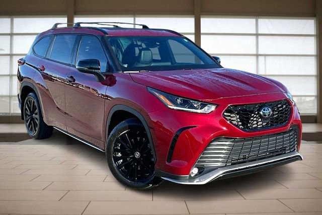 Used 2023 Toyota Highlander XSE image 12