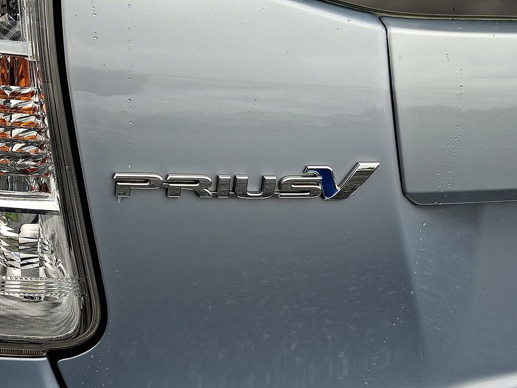 Used 2014 Toyota Prius V Two image 29