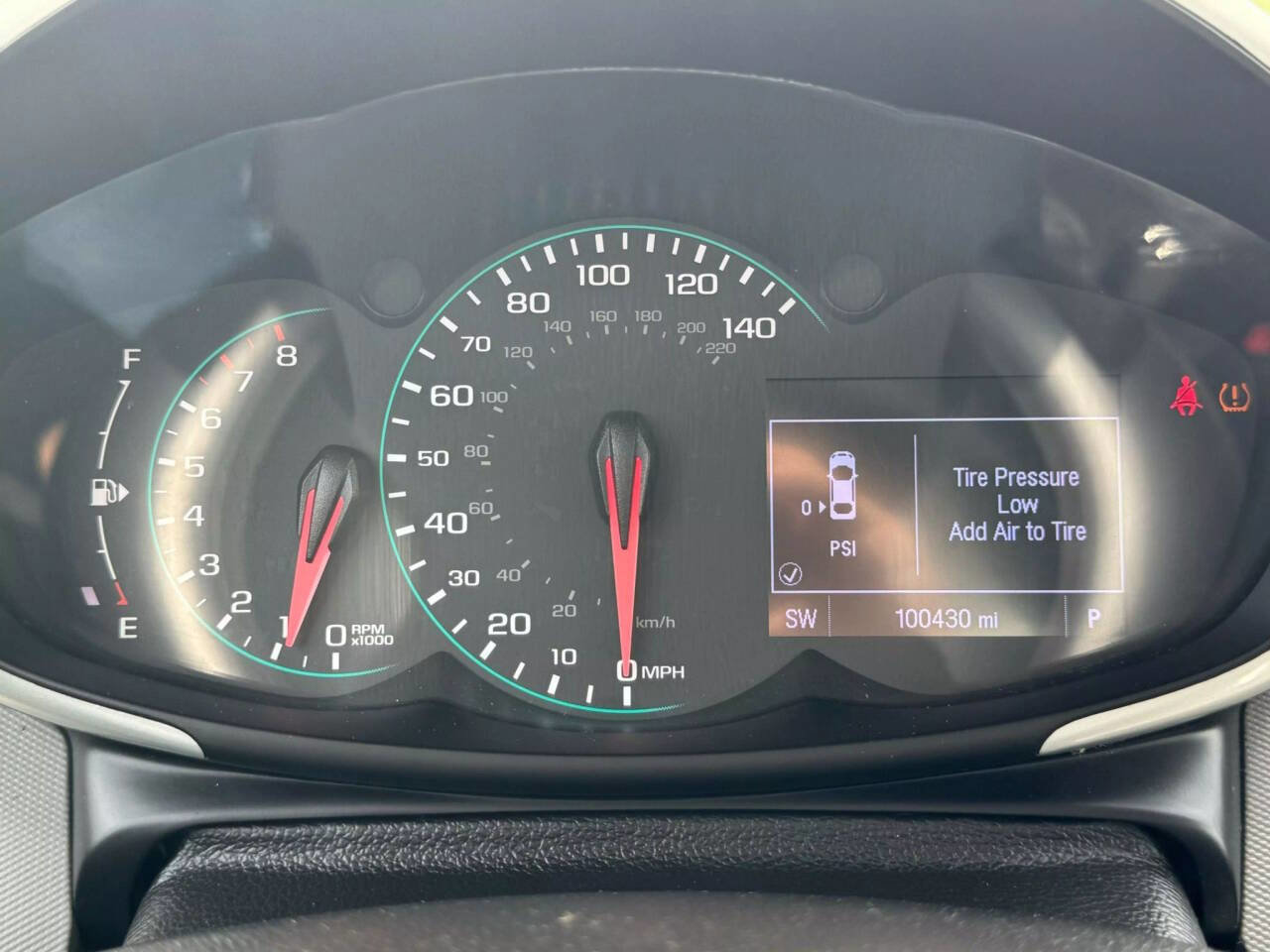 Used 2020 Chevrolet Sonic Premier FWD image 23