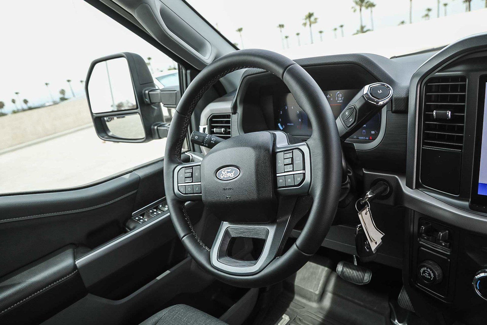 Used 2025 Ford F150 XLT w/ Equipment Group 301A Standard image 15