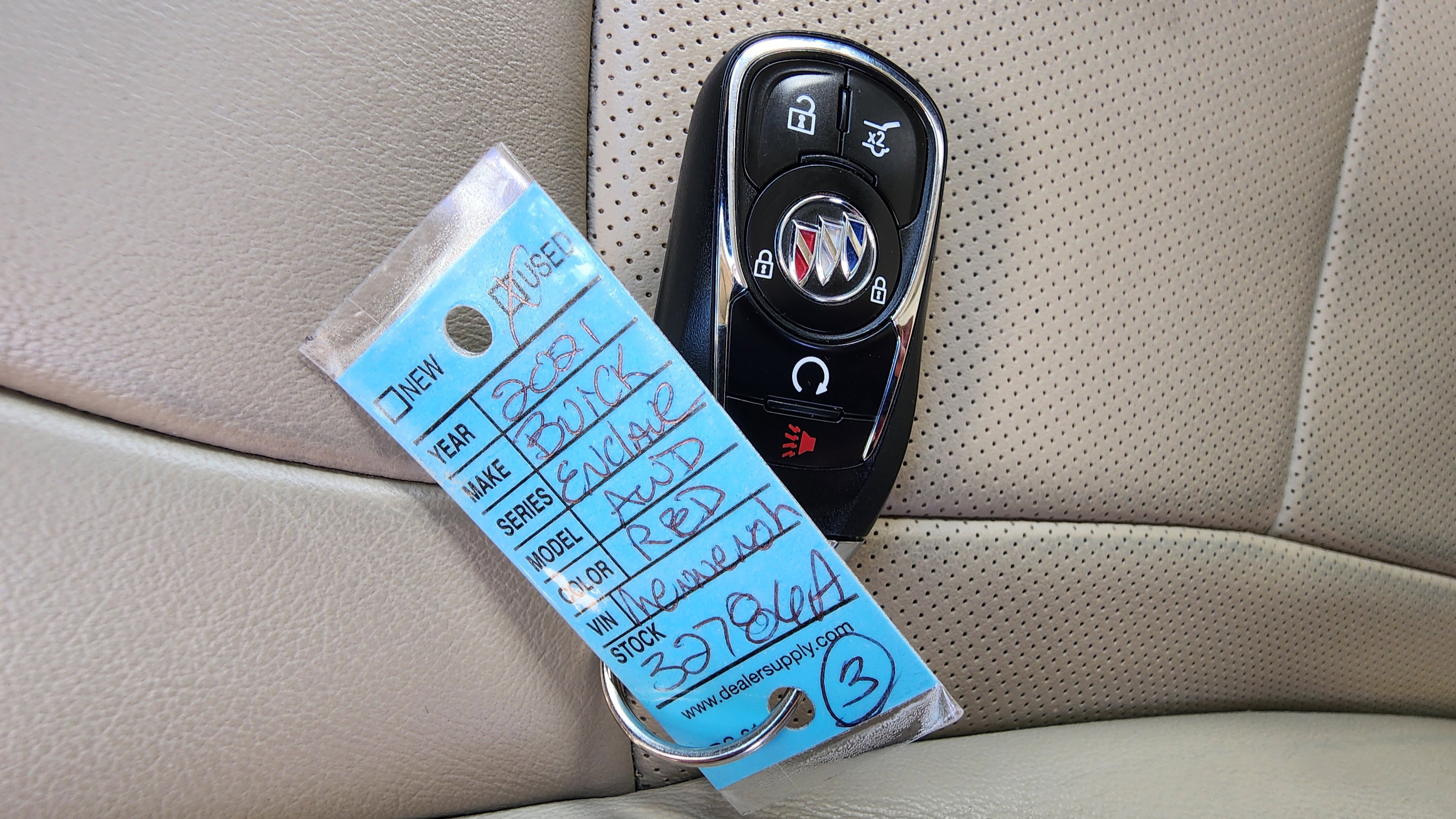 Used 2021 Buick Enclave Essence w/ Sound and Sites Package image 18