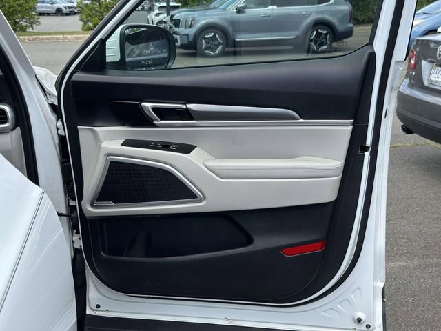 Used 2020 Kia Telluride S w/ S 8 Passenger Seating Package AWD/4WD image 8