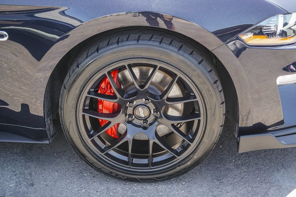 Used 2021 Ford Mustang GT RWD image 9