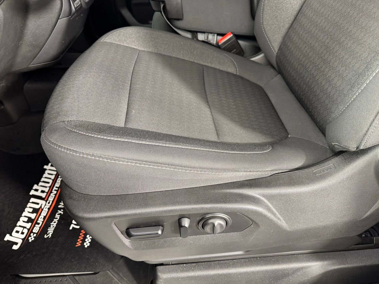 Used 2021 Chevrolet Silverado 2500 LT w/ Fleet Comfort Package image 12