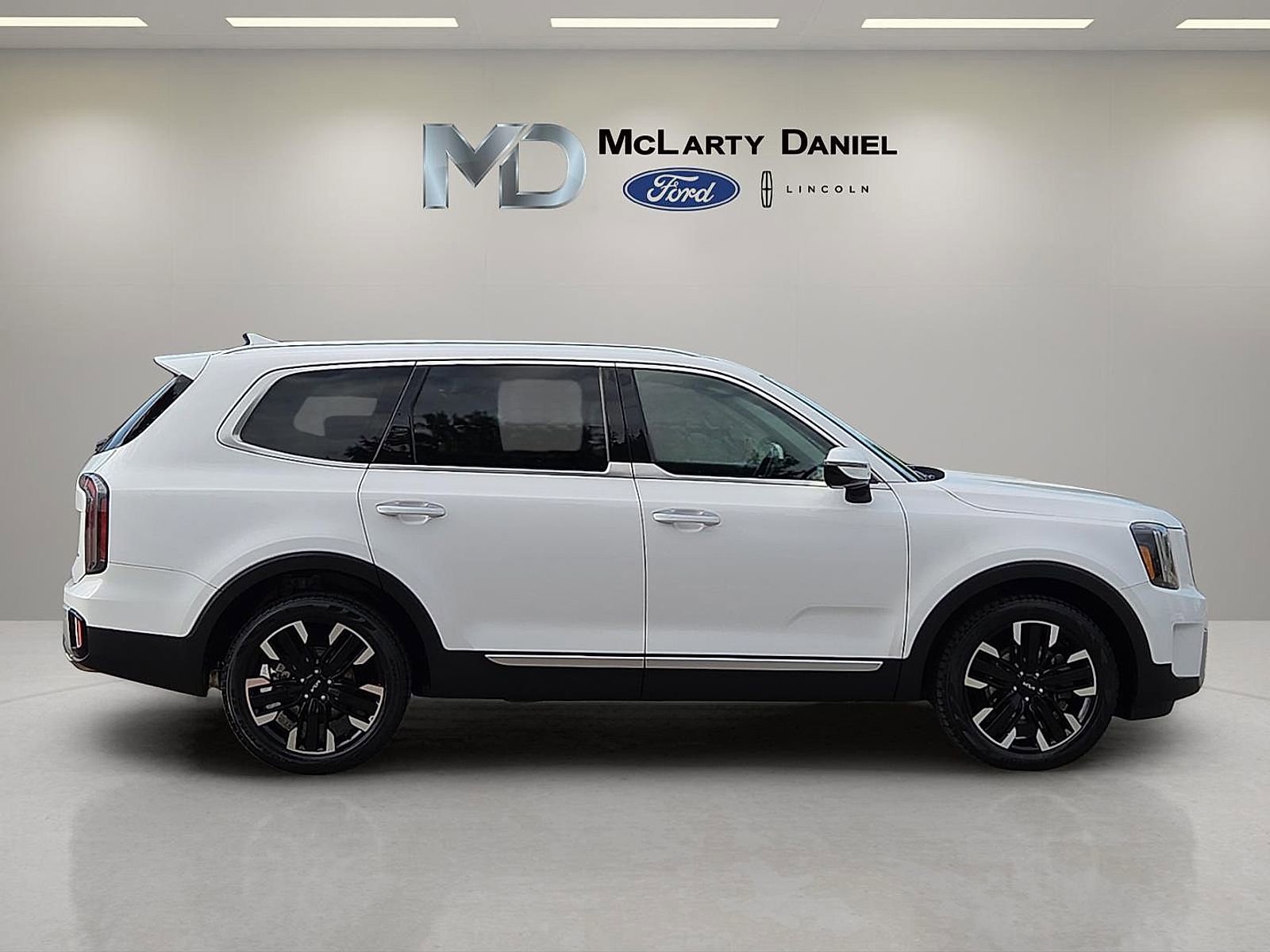 Used 2024 Kia Telluride SX AWD/4WD image 6
