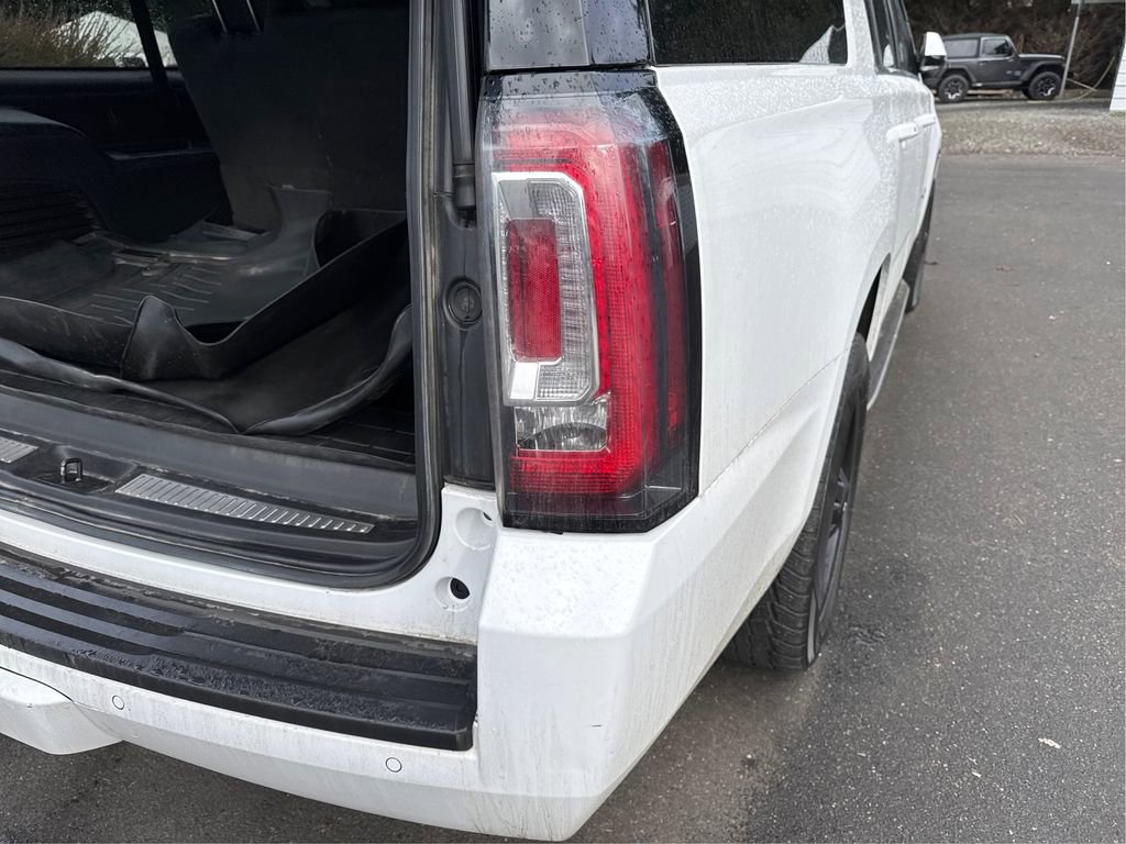 Used 2020 GMC Yukon XL SLT w/ HD Trailering Package image 26