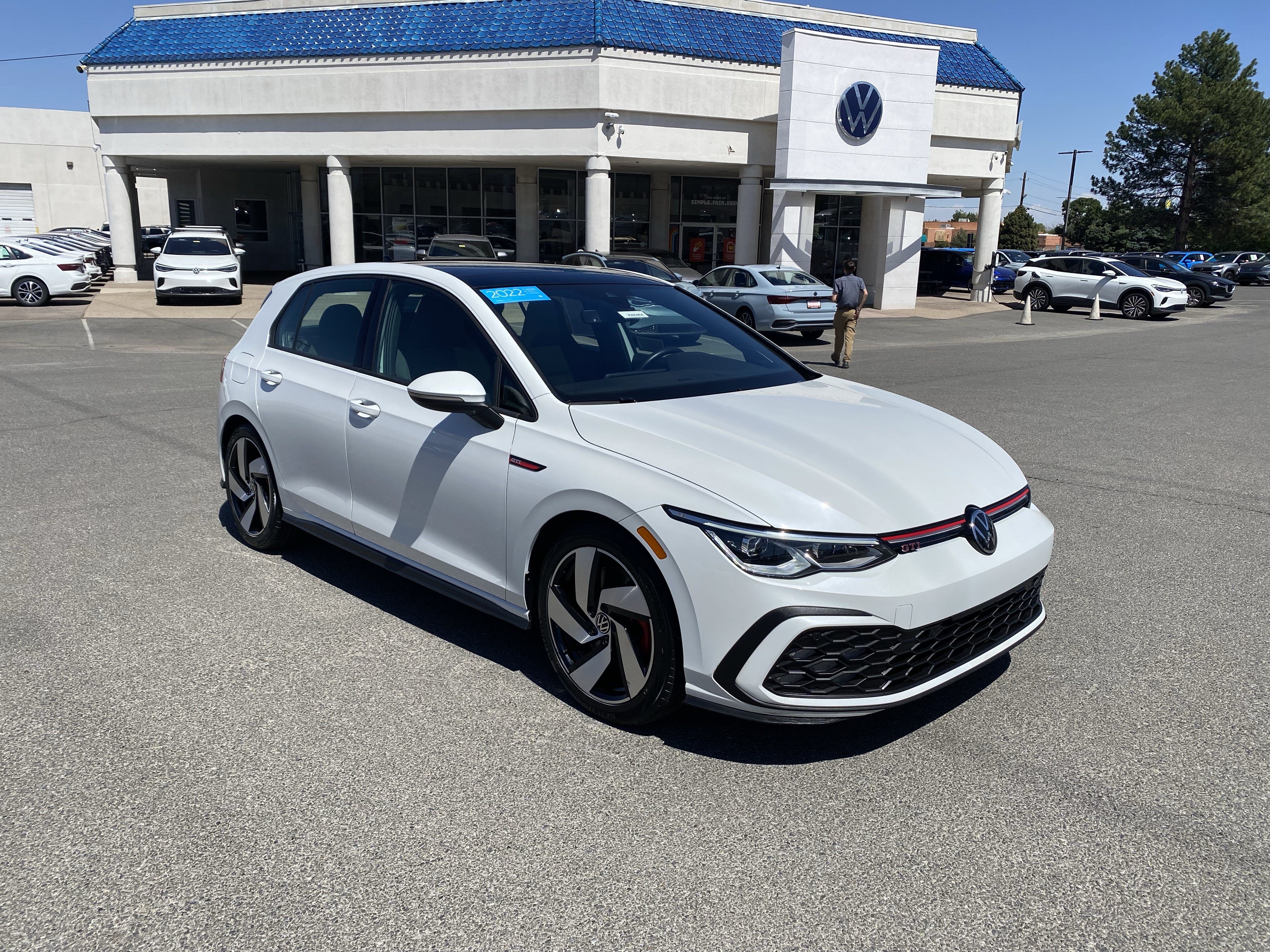 Certified 2022 Volkswagen GTI SE FWD image 2
