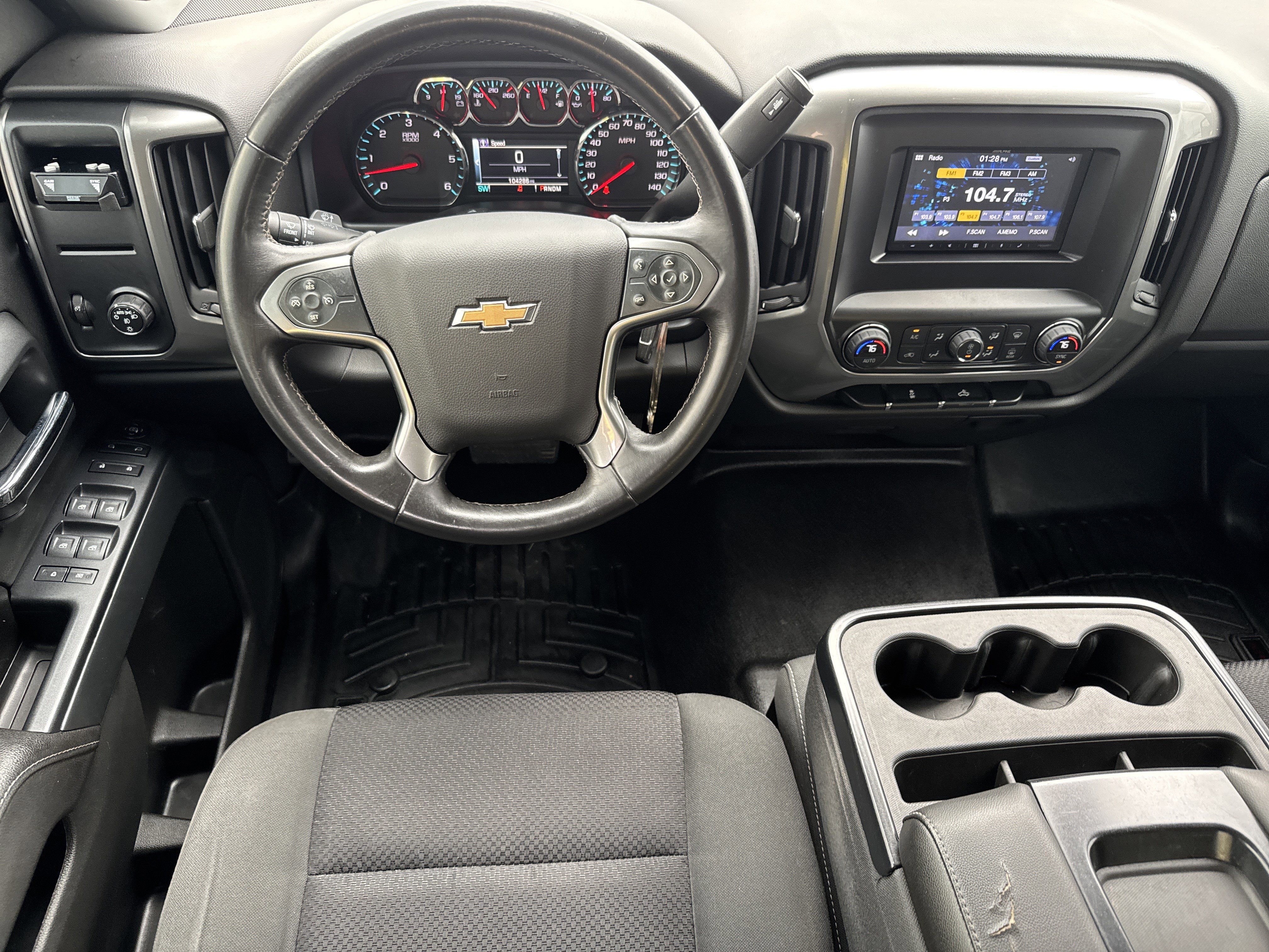 Used 2015 Chevrolet Silverado 1500 LT RWD image 18