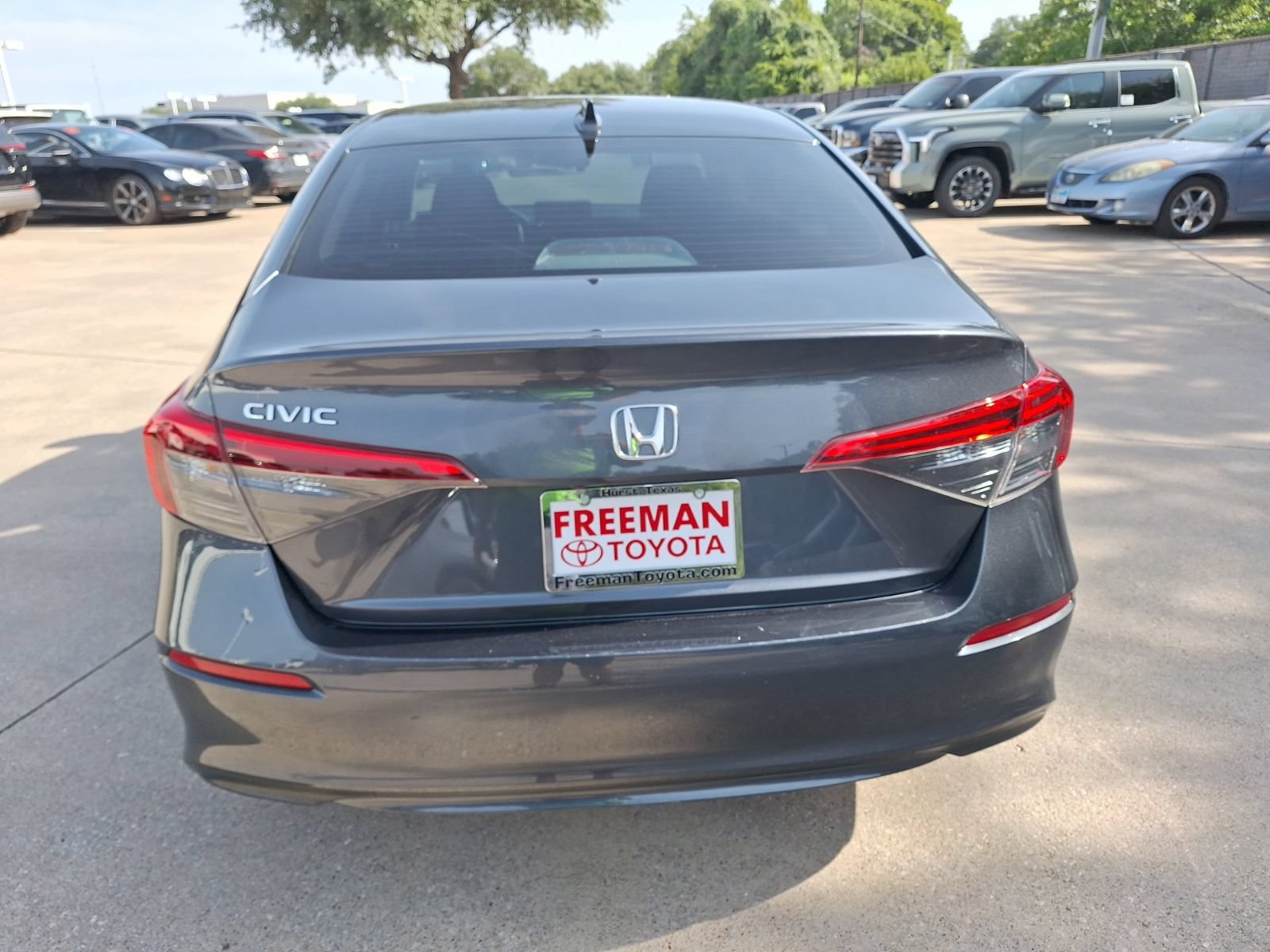 Used 2023 Honda Civic LX image 5