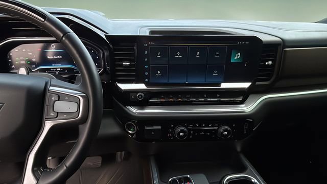 Used 2025 Chevrolet Silverado 1500 High Country image 9