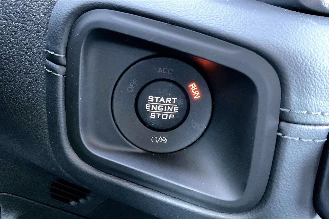 New 2026 Jeep Gladiator Mojave AWD/4WD image 16