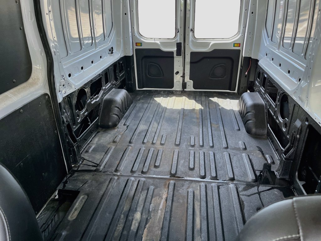 Used 2024 Ford Transit 250 148 Medium Roof RWD image 22