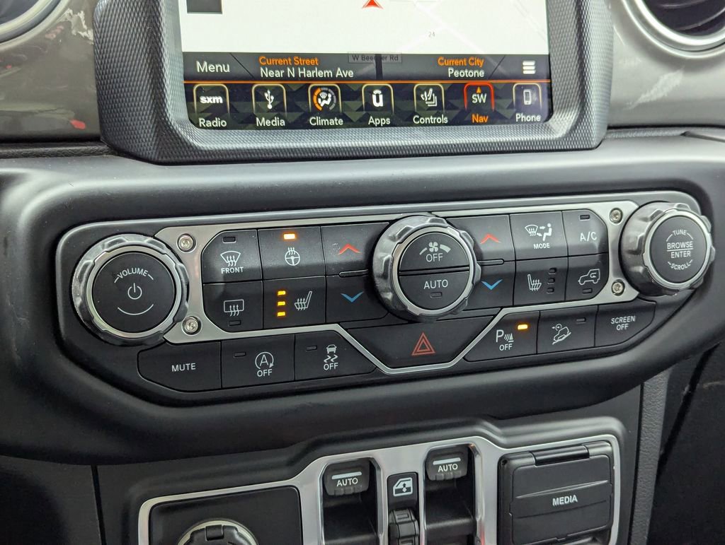 Used 2018 Jeep Wrangler Unlimited Sahara image 19