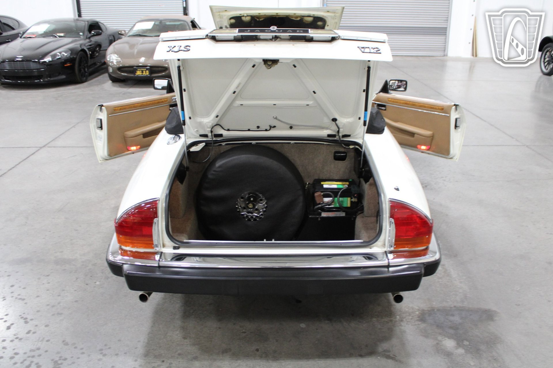 Used 1989 Jaguar XJS V12 Convertible RWD image 28