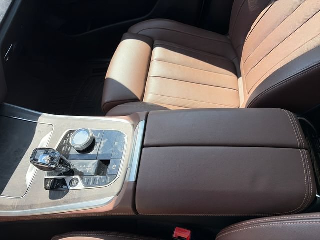 Used 2022 BMW X5 xDrive40i w/ Executive Package AWD/4WD image 26