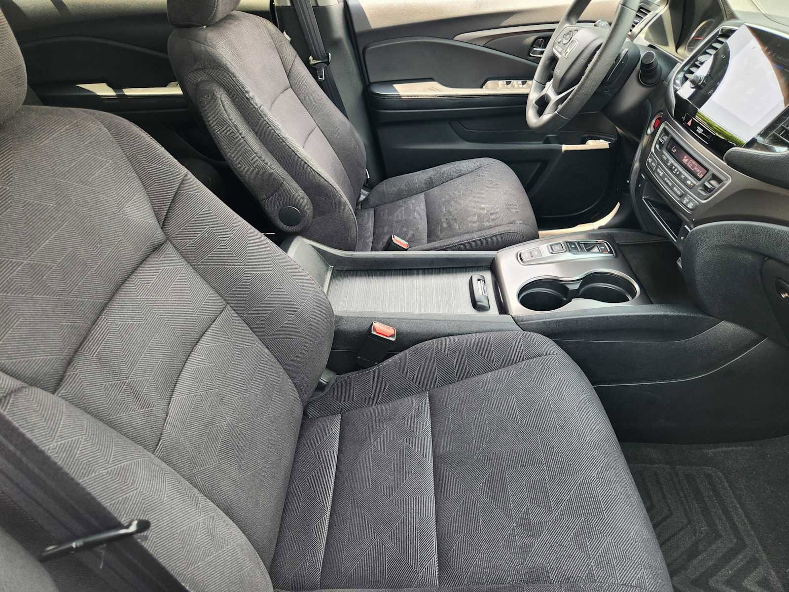 Used 2021 Honda Pilot EX image 14