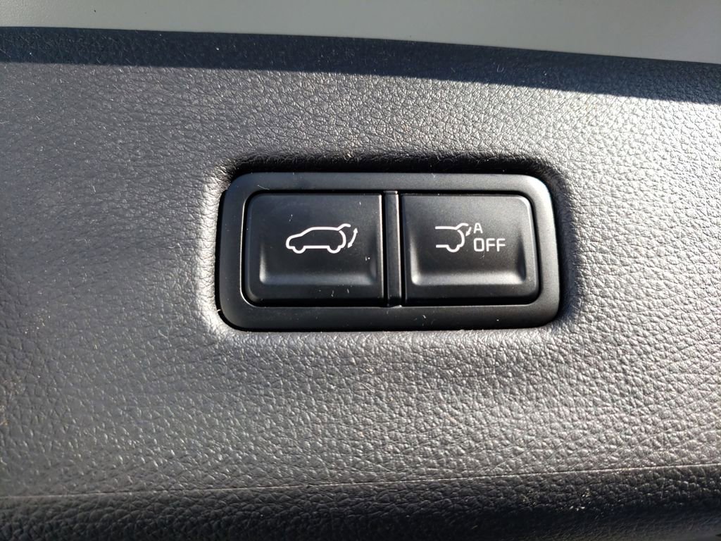 New 2026 Kia Carnival EX image 8