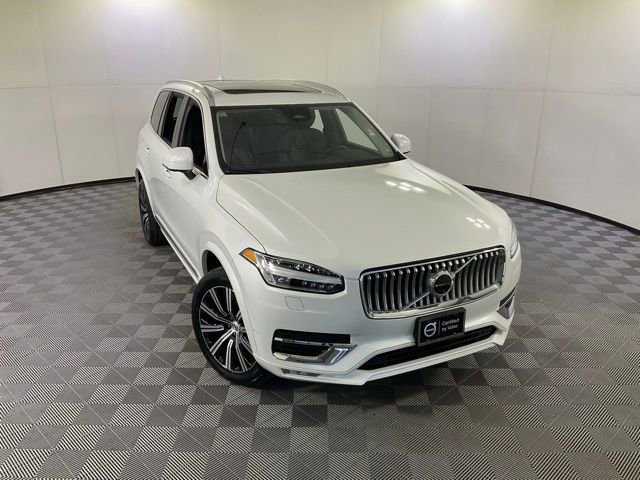 Used 2023 Volvo XC90 B6 Plus w/ Protection Package Premier AWD/4WD image 38