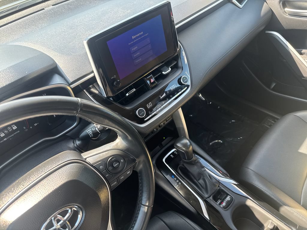Used 2025 Toyota Corolla Cross XLE FWD image 22