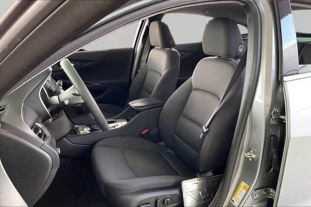 Used 2023 Chevrolet Malibu LT FWD image 15