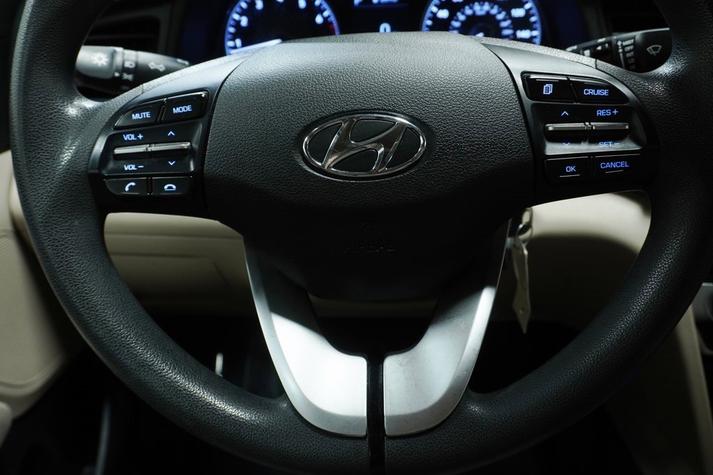 Used 2020 Hyundai Elantra SE image 14