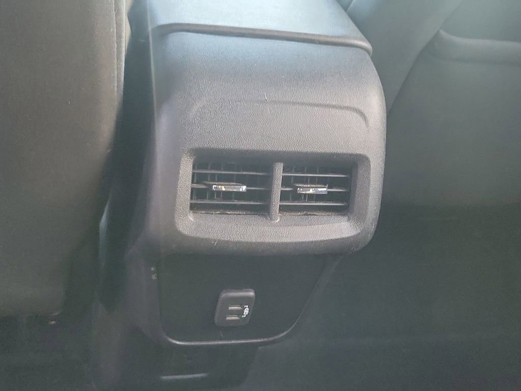 Used 2019 Chevrolet Equinox LT FWD image 15