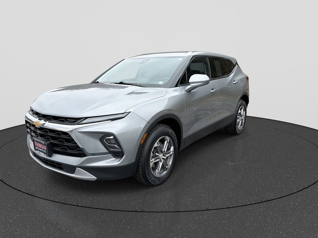 Used 2023 Chevrolet Blazer LT image 4