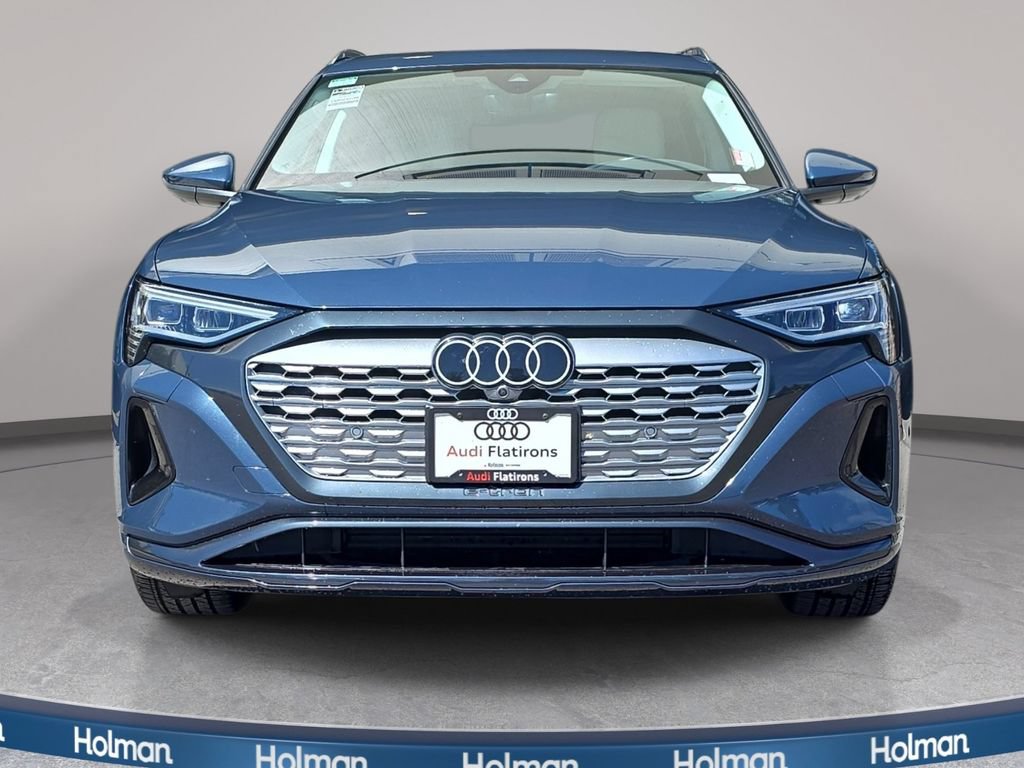 Certified 2024 Audi Q8 e-tron Premium Plus w/ Premium Plus Package AWD/4WD image 3