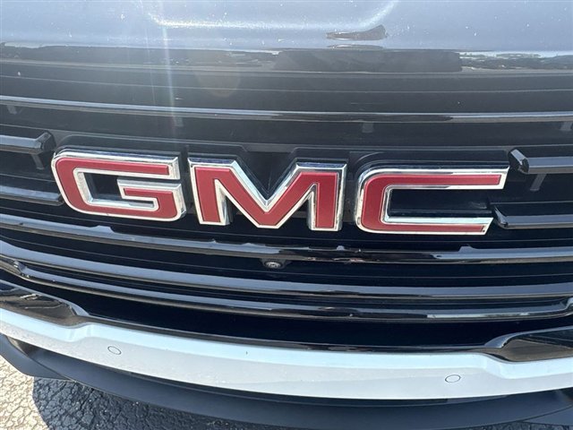 Certified 2023 GMC Terrain SLT w/ Infotainment Package II AWD/4WD image 32