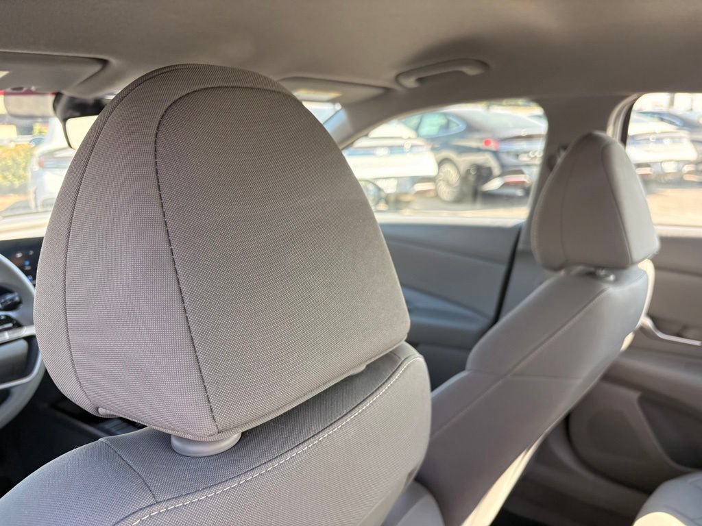 Used 2024 Hyundai Elantra SEL FWD image 26