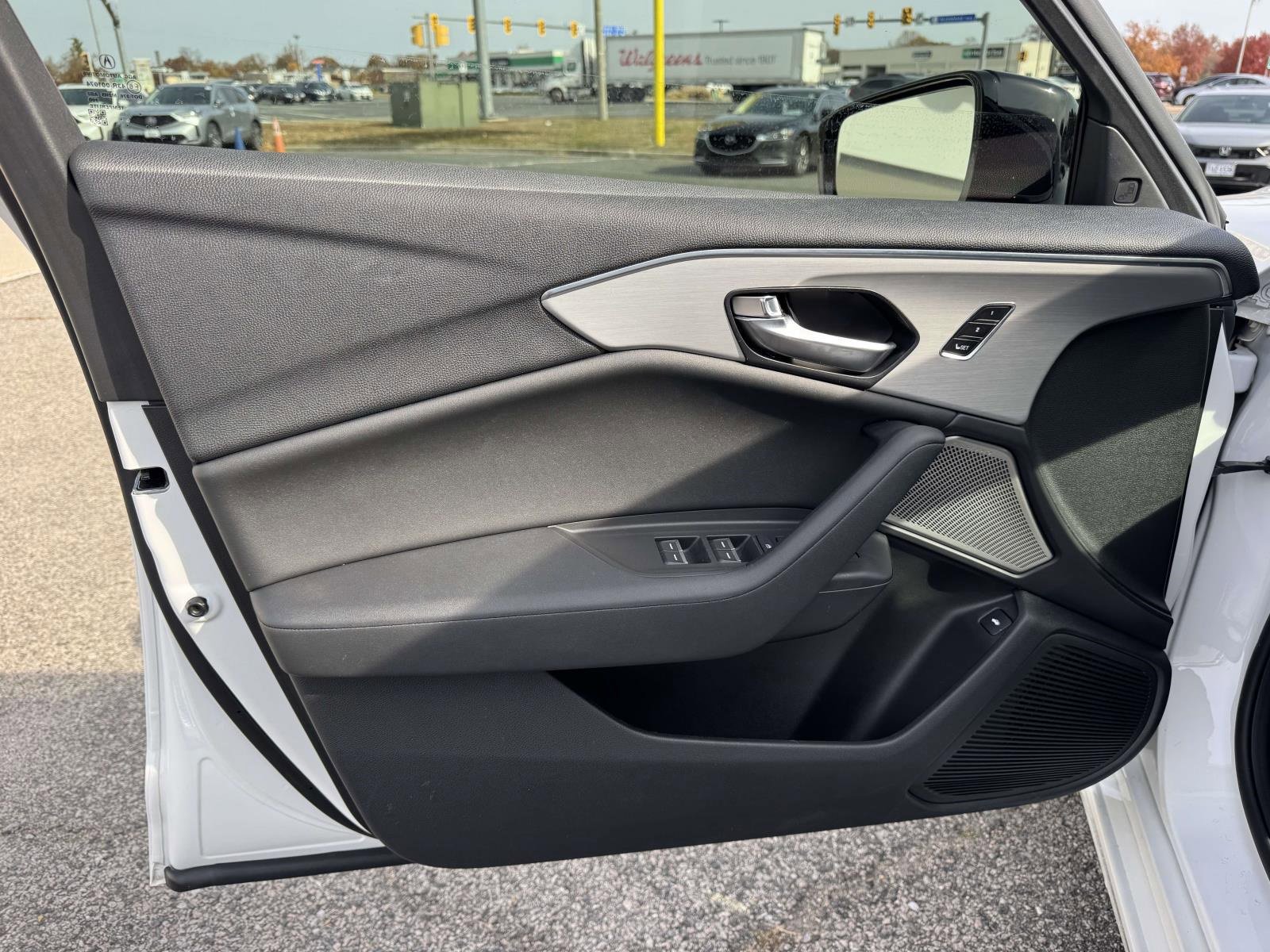 Certified 2022 Acura TLX w/ Technology Package image 9