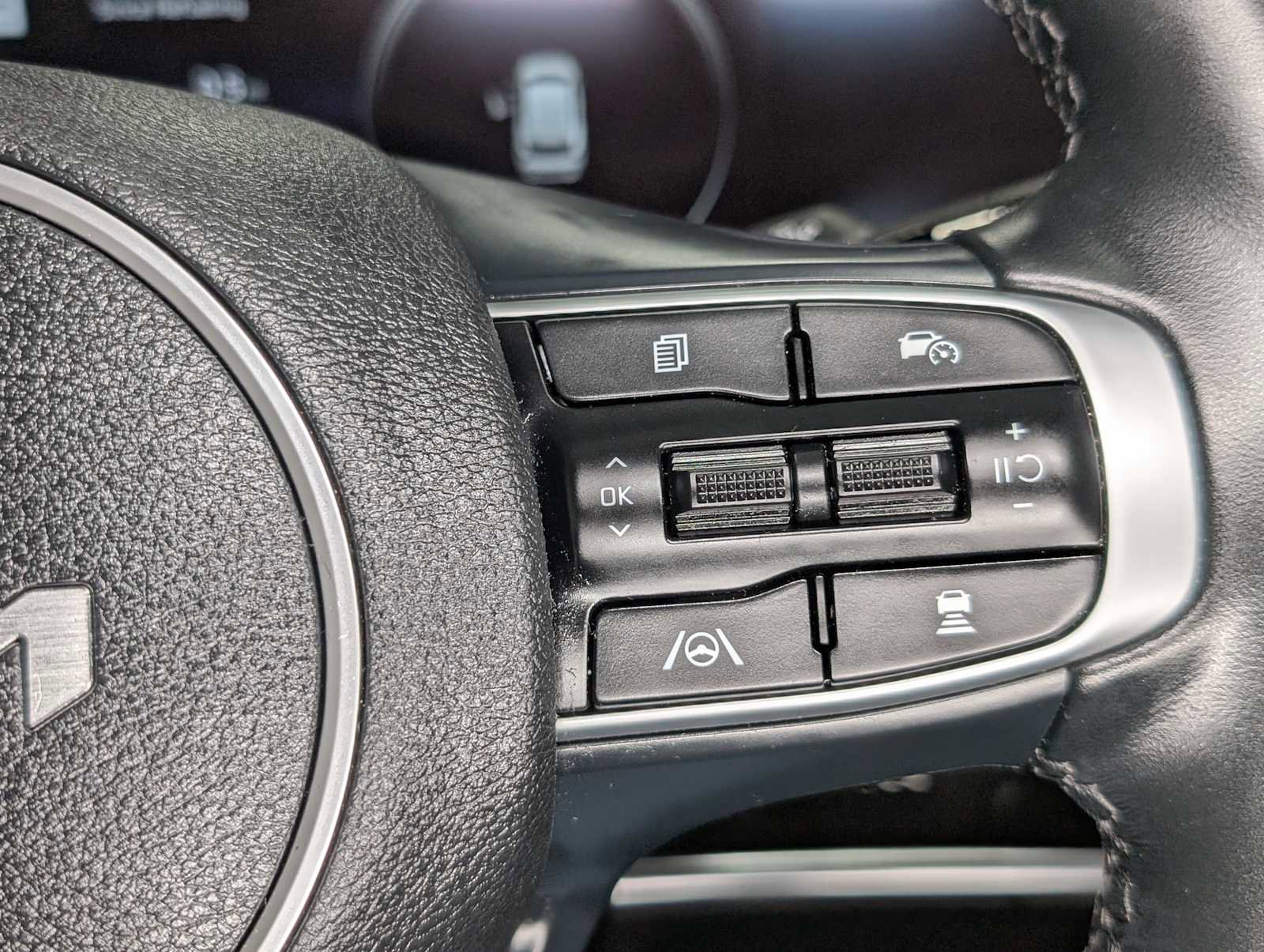Certified 2023 Kia Sportage SX AWD/4WD image 38