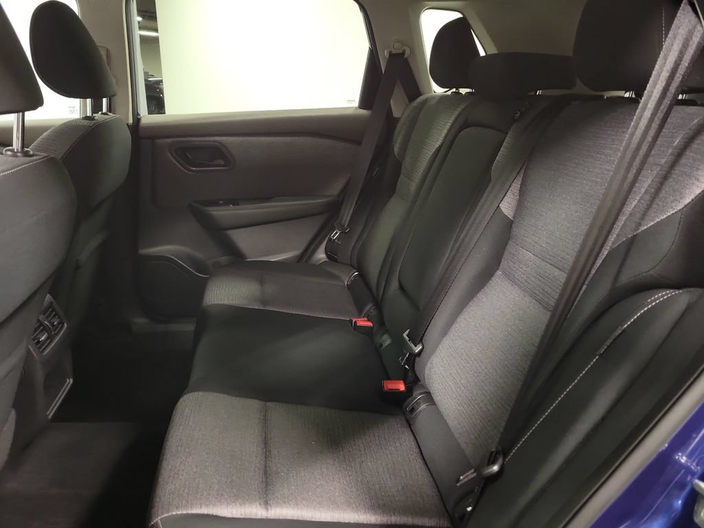 Used 2021 Nissan Rogue S AWD/4WD image 27