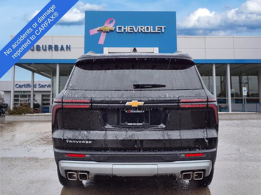 Used 2025 Chevrolet Traverse LT image 7
