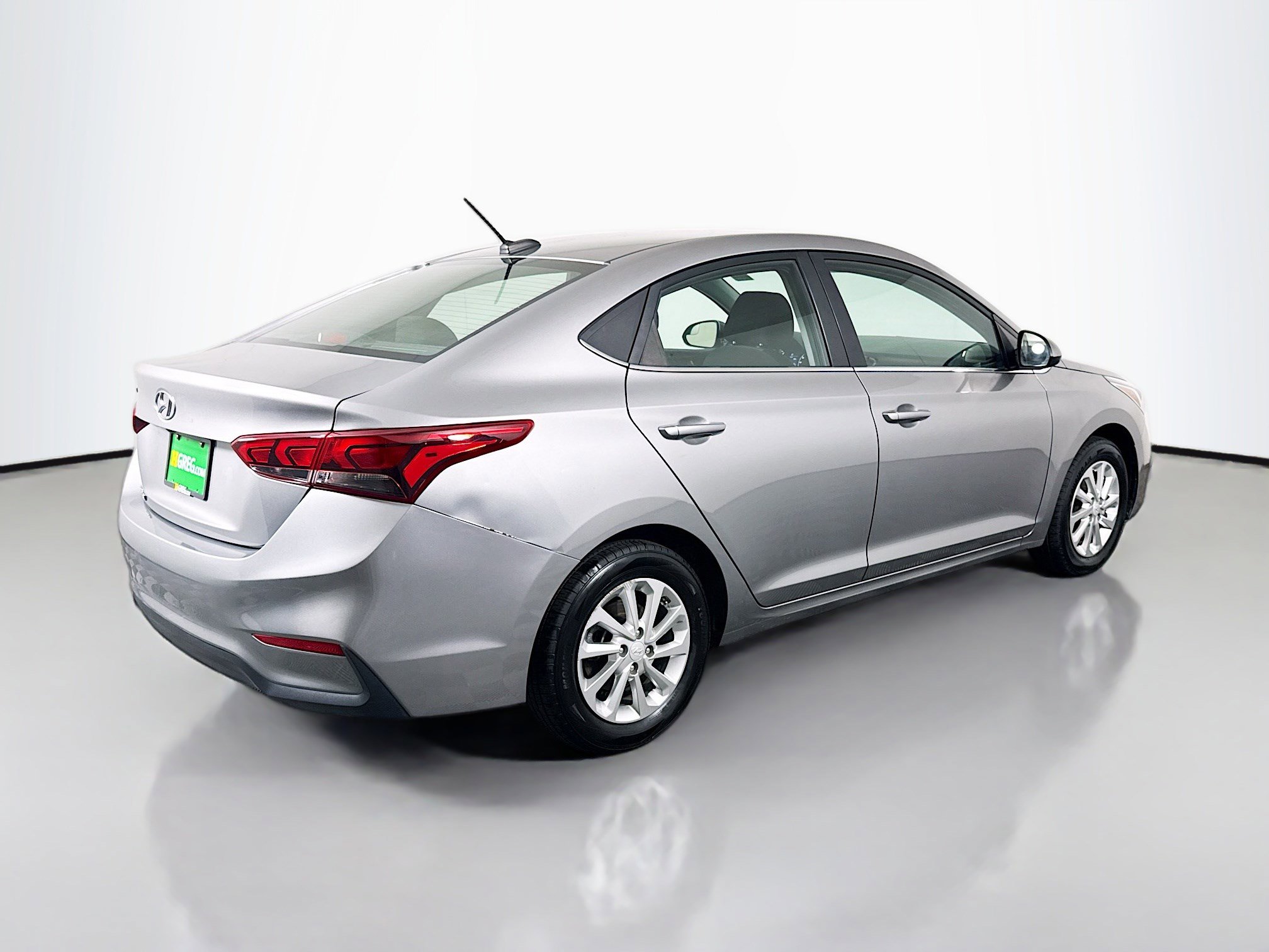 Used 2022 Hyundai Accent SEL image 10