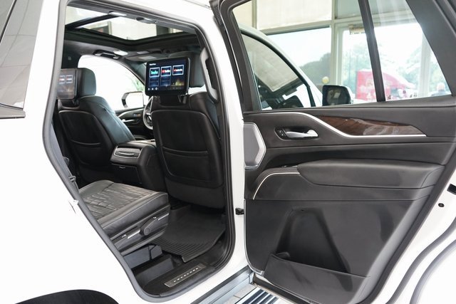 Used 2024 Cadillac Escalade Sport Platinum w/ LPO, ONYX Package image 62
