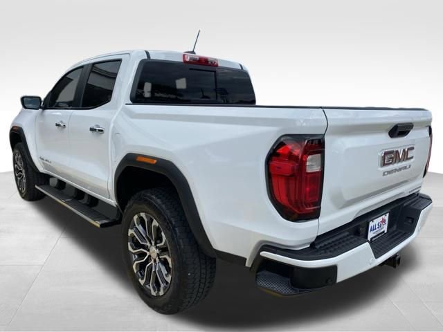 Used 2024 GMC Canyon Denali image 10