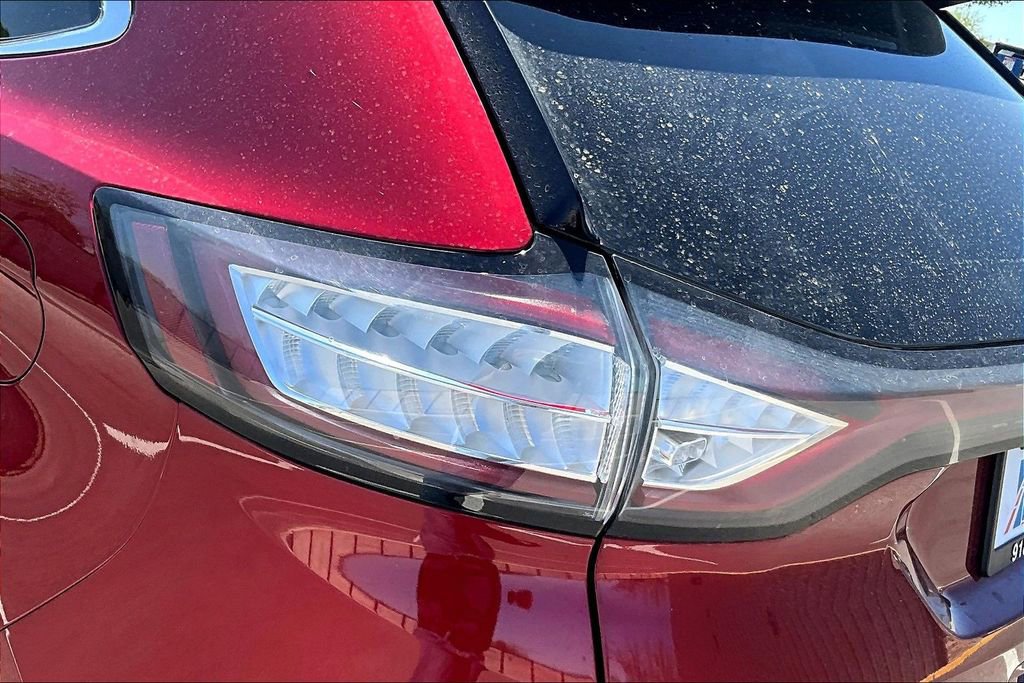 Used 2018 Ford Edge Titanium w/ Equipment Group 301A image 23