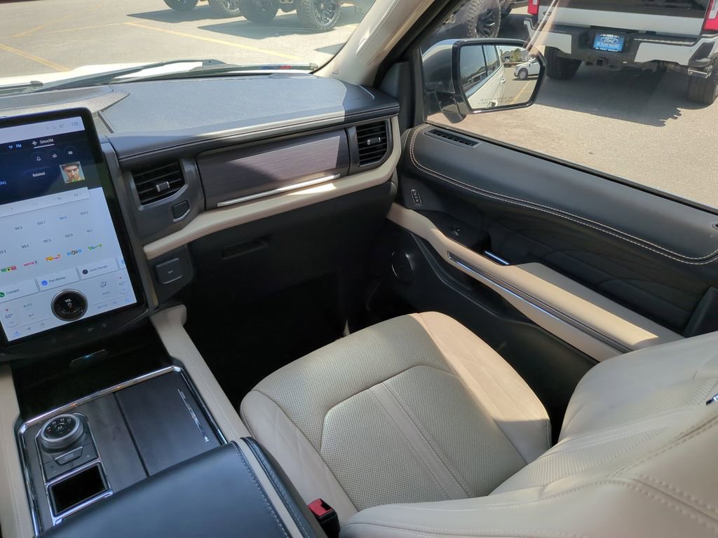 Certified 2022 Ford Expedition Platinum RWD image 18